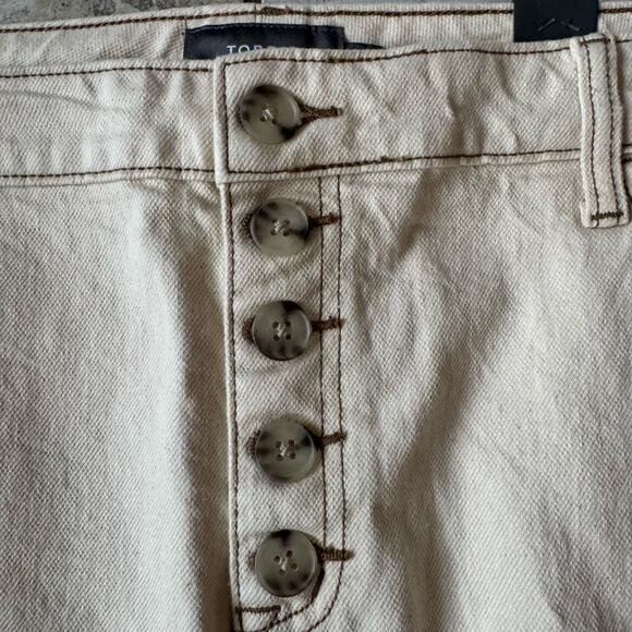 Torrid Mini Denim Button Fly Skirt Natural size 18 NWT $69.50 MSRP - Picture 4 of 7
